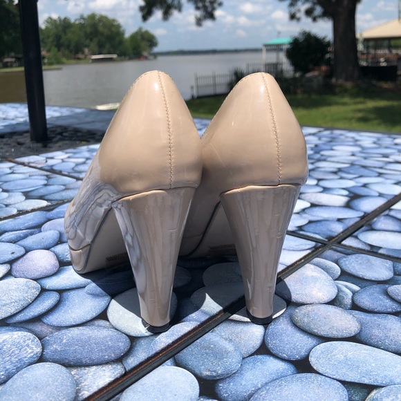 Nude Heels - Picture 3 of 3